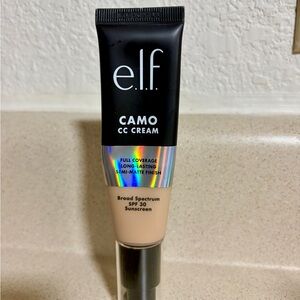 e.l.f. Camo CC Cream - Light 205 N